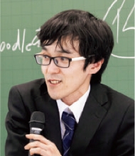 太田専任講師の顔写真